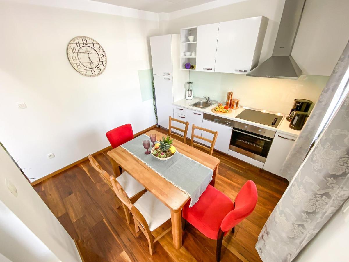 Apartment Josipa Split Eksteriør billede